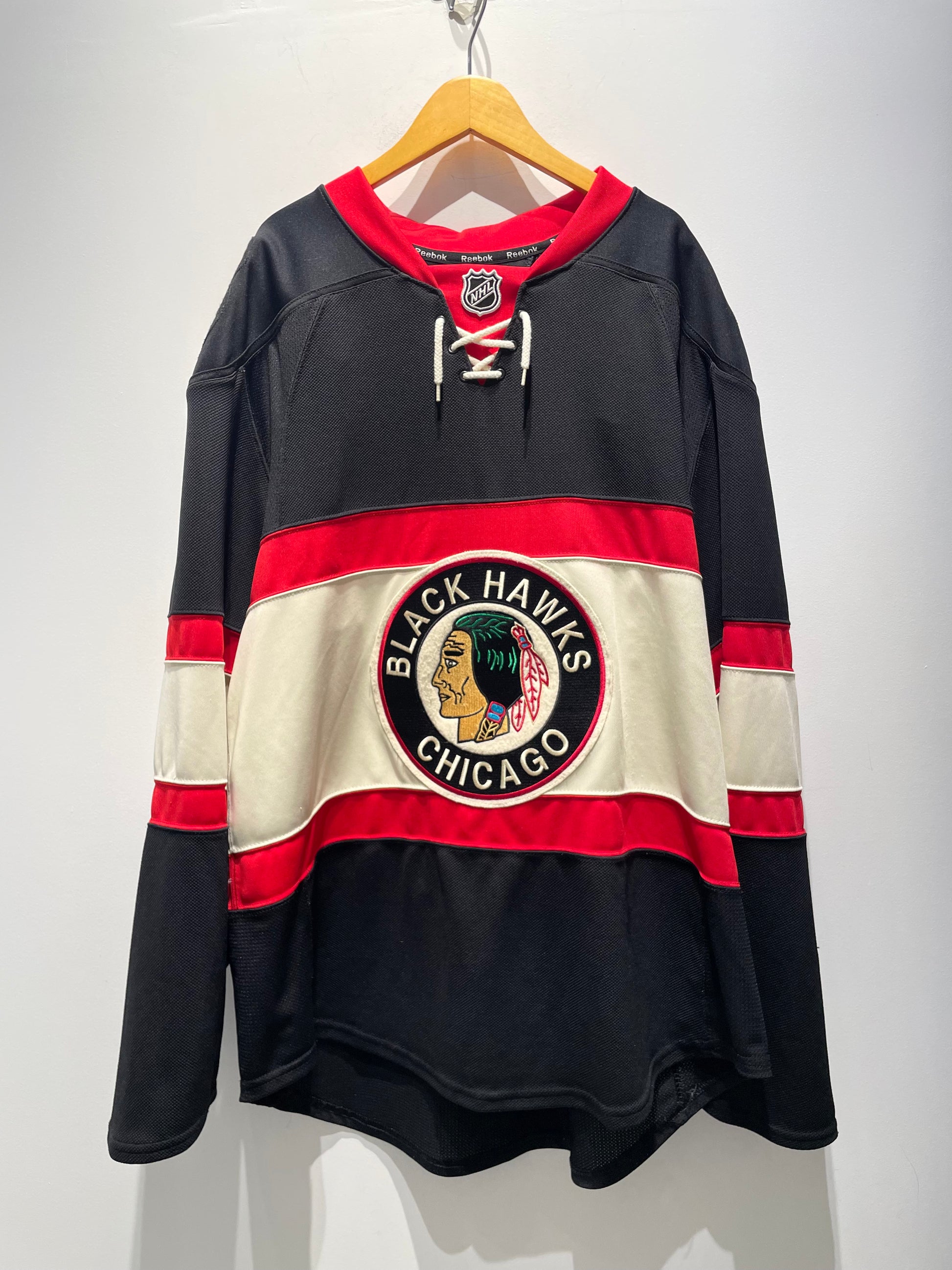 【古着】00's NHL シカゴ・ブラックホークス Chicago Blackhawks ホッケーシャツ ユニフォーム ゲームシャツ ジャージ  ブラック 黒