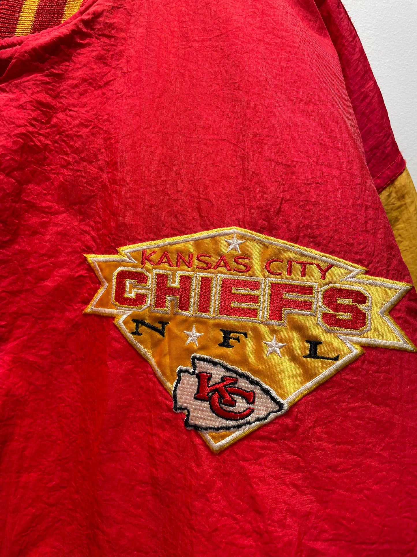 【古着】90's NFL カンザスシティ・チーフス Kansas City Chiefs ナイロン 中綿 スタジャン ジャケット レッド 赤