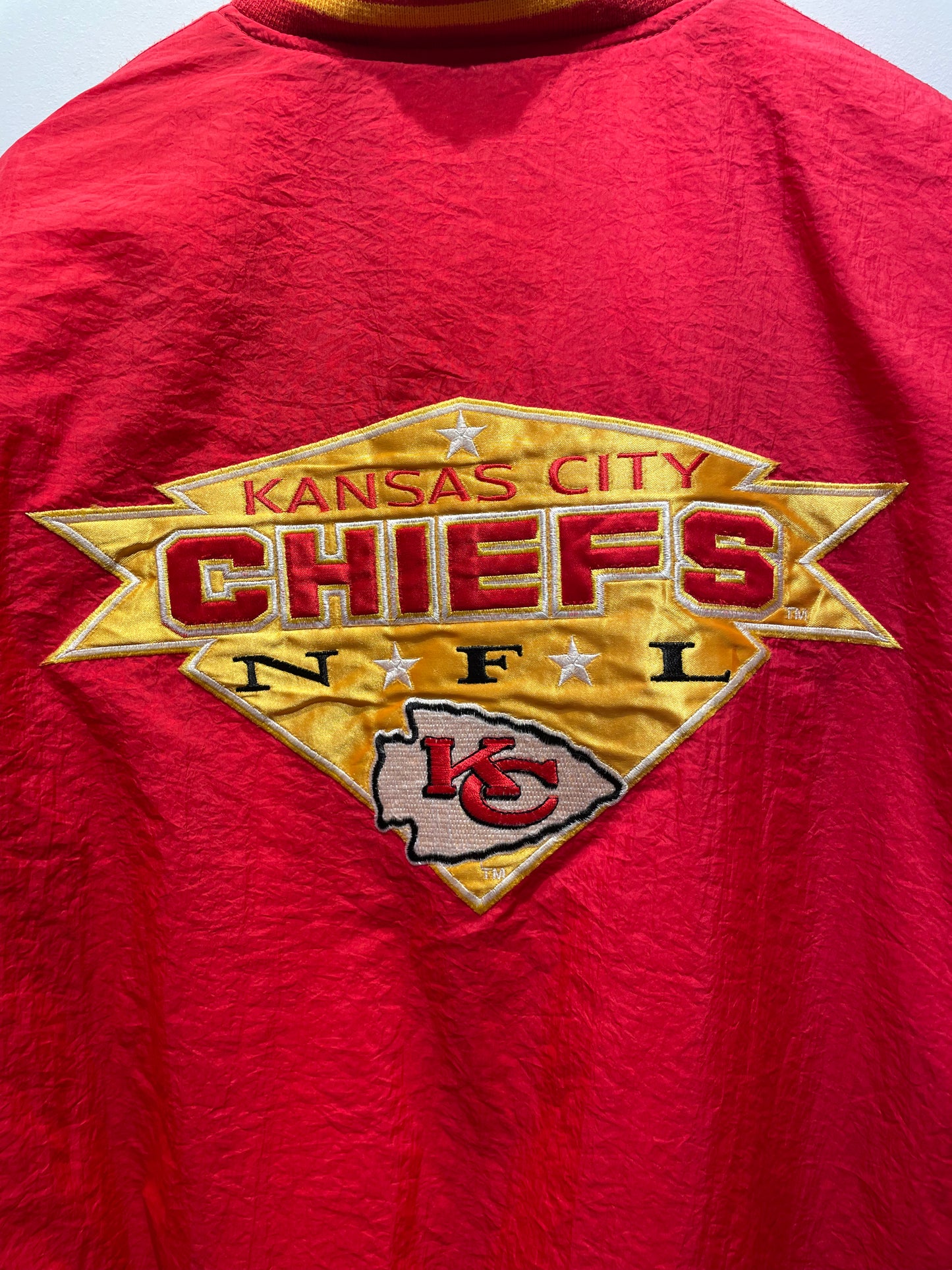 【古着】90's NFL カンザスシティ・チーフス Kansas City Chiefs ナイロン 中綿 スタジャン ジャケット レッド 赤