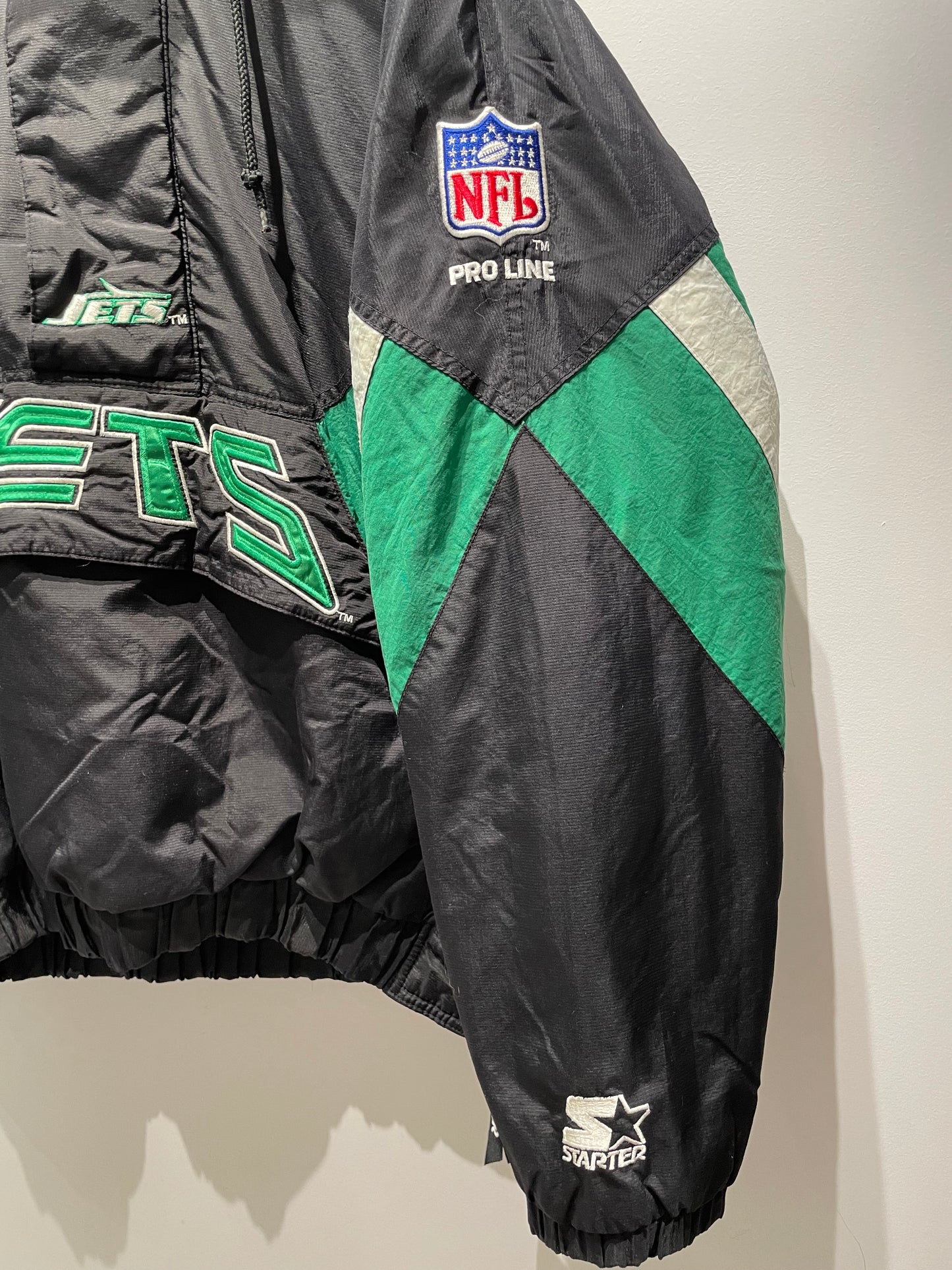 【古着】90's NFL ニューヨーク・ジェッツ New York Jets ナイロン 中綿 ジャケット ブラック グリーン 黒 緑